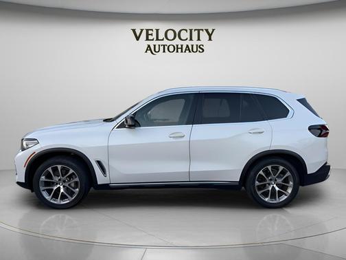 Mineral White Metallic 2019 BMW X5 xDrive40i