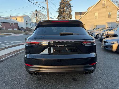 2019 Porsche Cayenne S