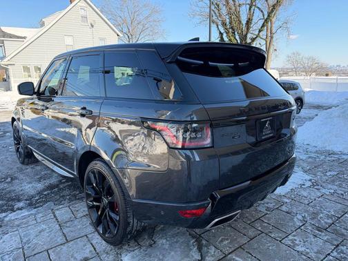 2021 Land Rover Range Rover Sport HST MHEV