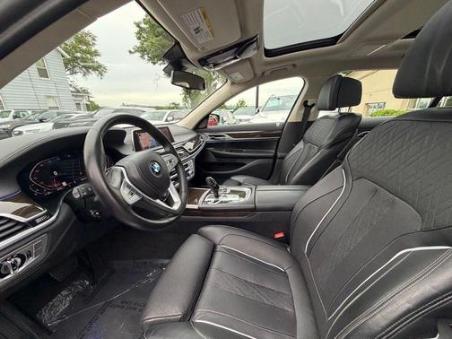 Arctic Gray Metallic 2020 BMW 750 i xDrive
