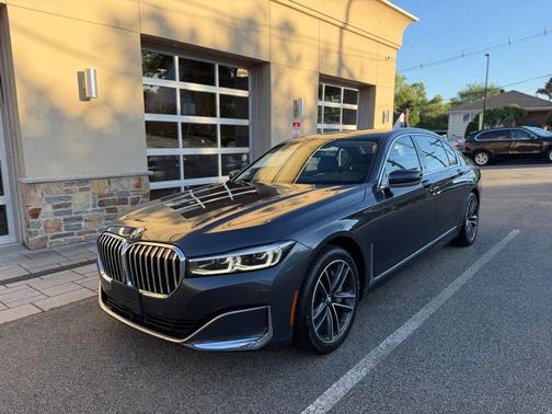 Arctic Gray Metallic 2020 BMW 750 i xDrive