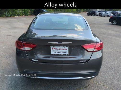 2016 Chrysler 200 Limited