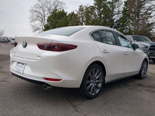 2025 Mazda Mazda3 FWD w/Preferred Package