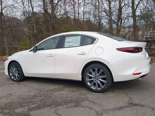 2025 Mazda Mazda3 FWD w/Preferred Package