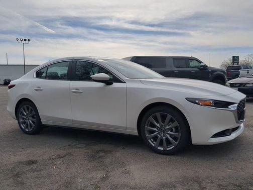 2025 Mazda Mazda3 FWD w/Preferred Package