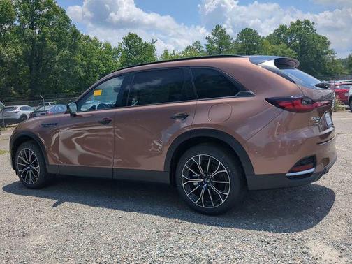 2025 Mazda CX-70 PHEV Premium Package