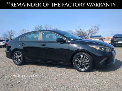 Aurora Black 2023 Kia Forte LXS