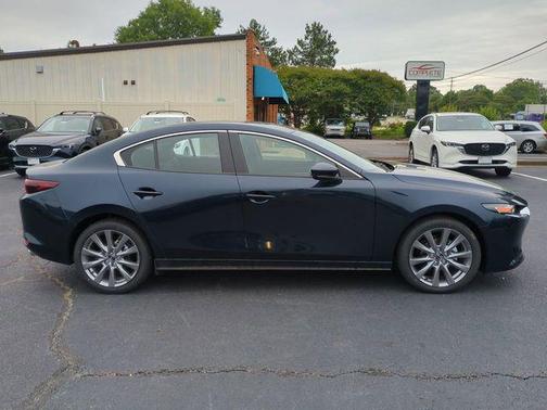 2025 Mazda Mazda3 FWD w/Preferred Package