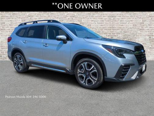 Ice Silver Metallic 2023 Subaru Ascent Limited 7-Passenger