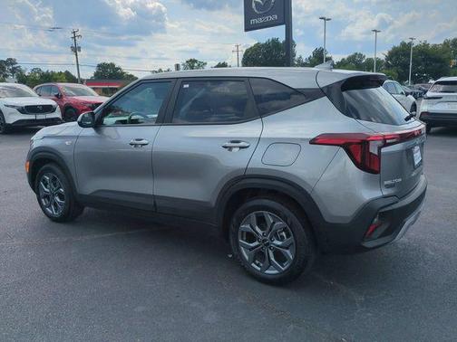 Steel Gray 2026 Kia Seltos LX