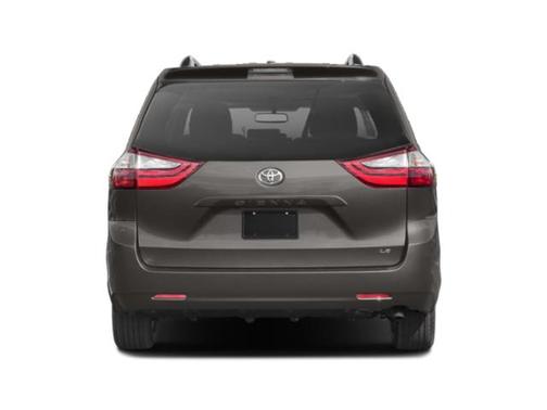Super White 2015 Toyota Sienna LE