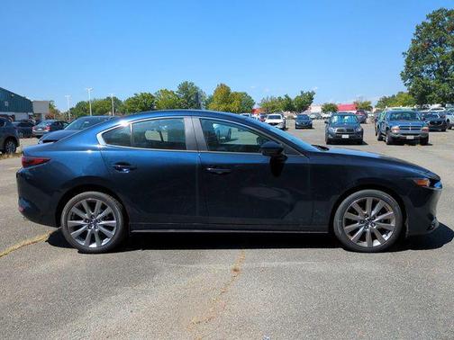 2025 Mazda Mazda3 FWD w/Preferred Package