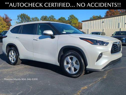 Pearl 2024 Toyota Highlander LE