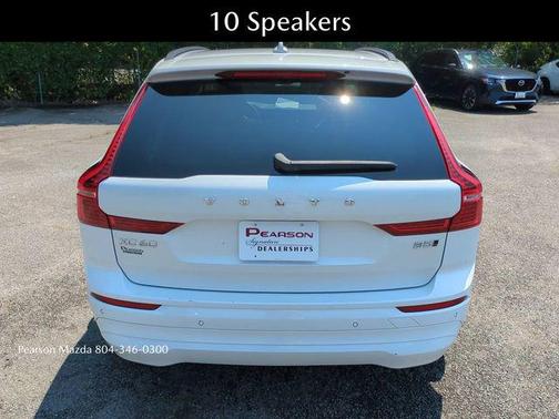2022 Volvo XC60 B5 Momentum