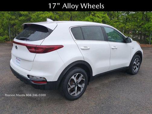 Snow White Pearl 2022 Kia Sportage LX