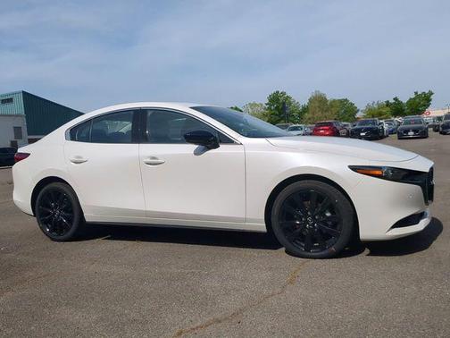 Snowflake White Pearl Mica 2026 Mazda Mazda3 2.5 Turbo AWD