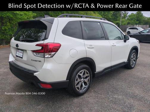 Crystal White Pearl 2024 Subaru Forester Premium