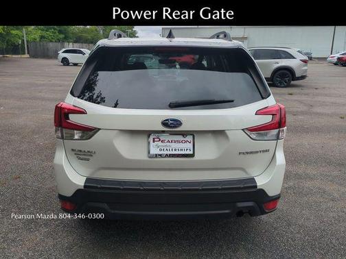Crystal White Pearl 2024 Subaru Forester Premium
