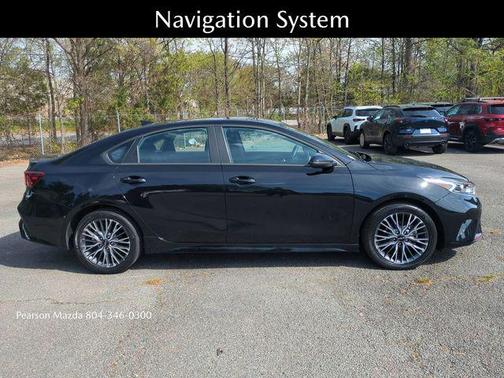 Aurora Black 2022 Kia Forte GT-Line