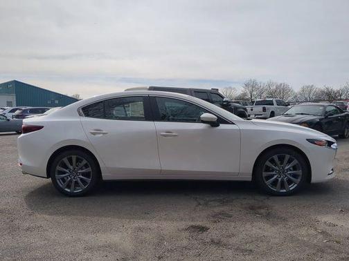 2025 Mazda Mazda3 FWD w/Preferred Package