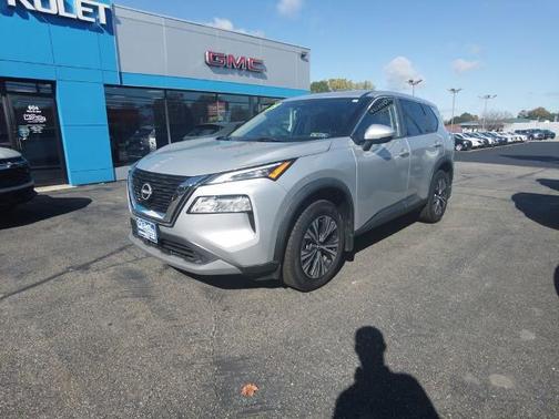 2022 Nissan Rogue SV