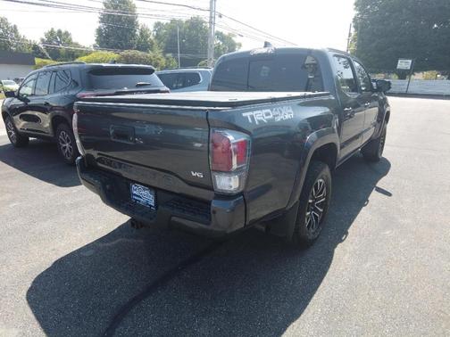 2022 Toyota Tacoma SR