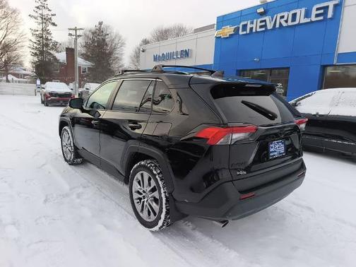 2023 Toyota RAV4 XLE Premium