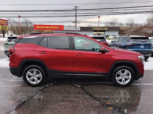 2022 GMC Terrain SLE