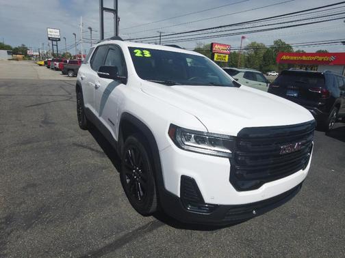 2023 GMC Acadia SLE