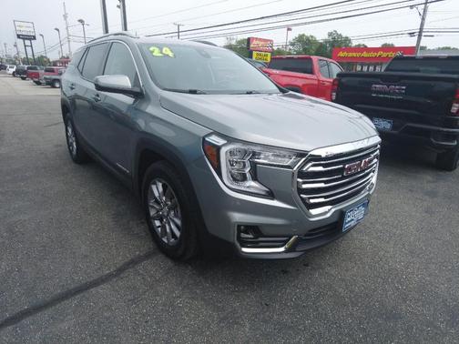 2024 GMC Terrain SLT