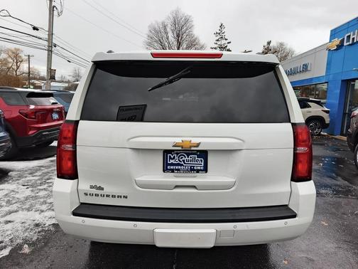 2016 Chevrolet Suburban LT