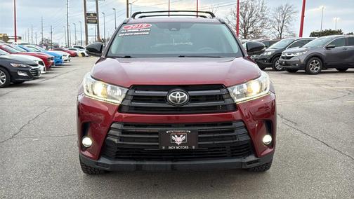 2019 Toyota Highlander SE