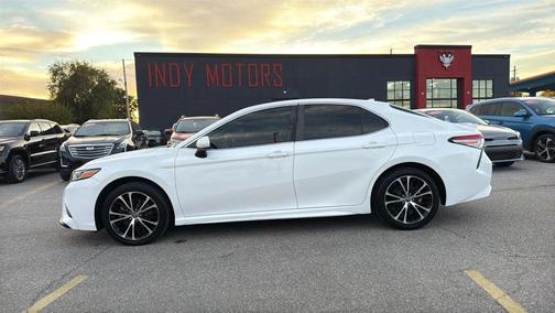 2019 Toyota Camry SE