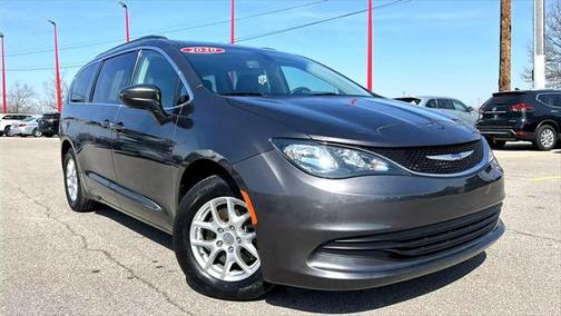 2020 Chrysler Voyager LXI