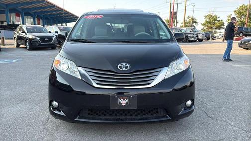 2014 Toyota Sienna XLE