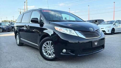 2014 Toyota Sienna XLE