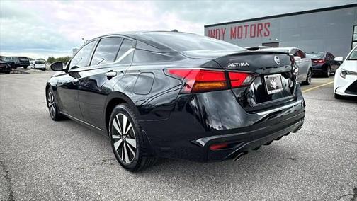 2021 Nissan Altima 2.5 SV