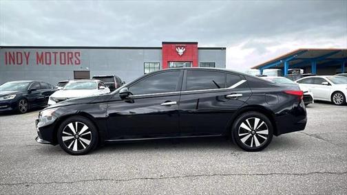 2021 Nissan Altima 2.5 SV