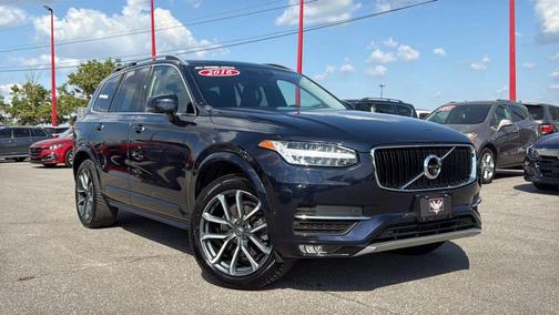 2016 Volvo XC90 T6 Momentum