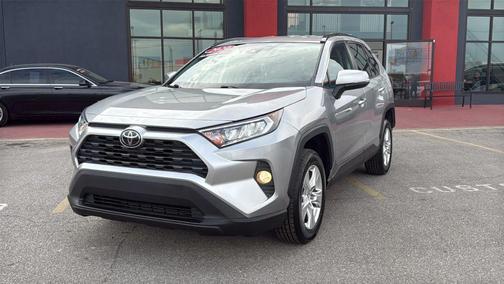 2020 Toyota RAV4 XLE