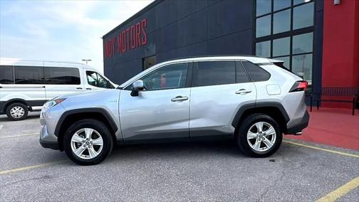 2020 Toyota RAV4 Hybrid XLE