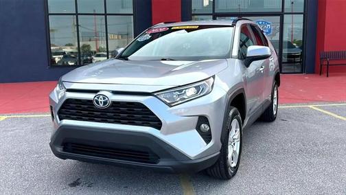 2020 Toyota RAV4 Hybrid XLE