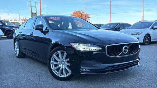 2018 Volvo S90 T6 Momentum