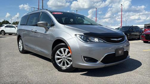 2018 Chrysler Pacifica Touring-L