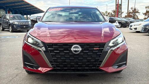 2025 Nissan Altima SR FWD