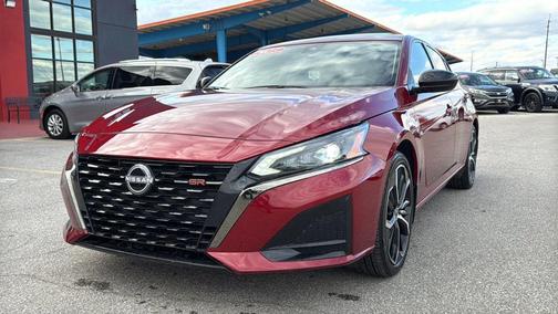 2025 Nissan Altima SR FWD