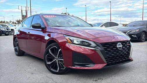 2025 Nissan Altima SR FWD