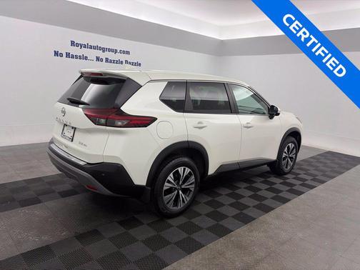 Pearl White Tricoat 2023 Nissan Rogue SV
