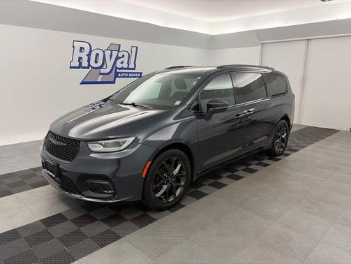 Maximum Steel Metallic Clearcoat 2021 Chrysler Pacifica Touring
