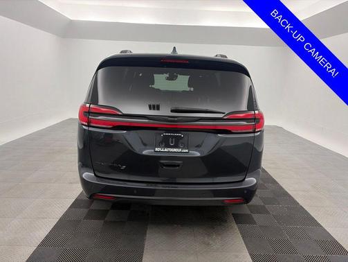 Maximum Steel Metallic Clearcoat 2021 Chrysler Pacifica Touring